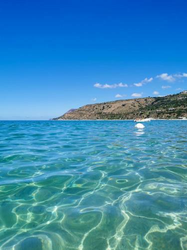 Apartamento Casa Nicot�ria A 50mt Dal Mare