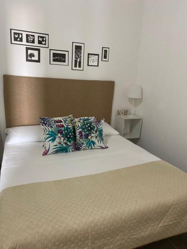 Vittoria Holidays Home In Santa Venera