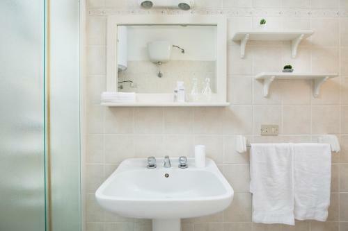 Homey Experience - Old Town Apartment