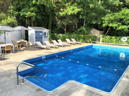 The Seagrove Cottage