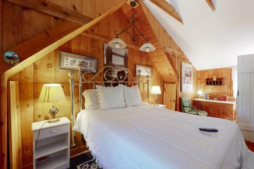 Treeside Lodge
