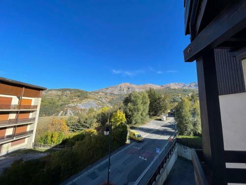 Apartamento Studio Enchastrayes, 1 Pi�ce, 4 Personnes - Fr-1-165a-137