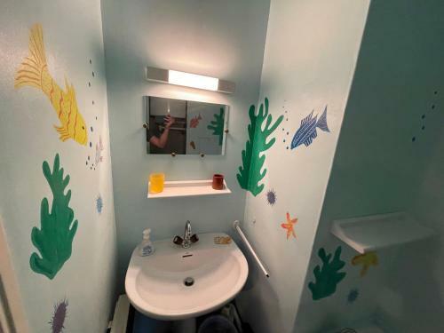 Apartamento Studio Enchastrayes, 1 Pi�ce, 4 Personnes - Fr-1-165a-137