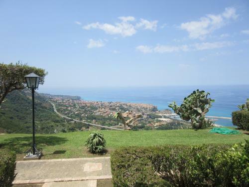 Apartamento Il Giardino Su Tropea - A Garden Overlooking Tropea