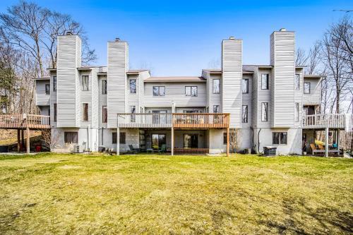 Hideaway Valley Condo 71