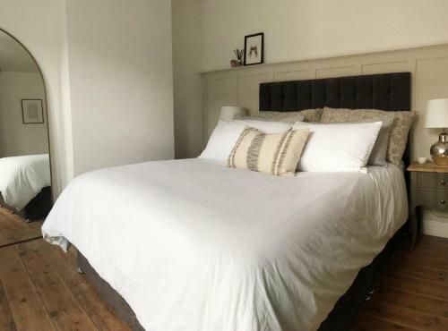 Emerson House. Close To Poole Harbour & Town Centre