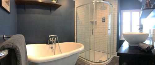 Emerson House. Close To Poole Harbour & Town Centre