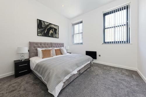 The Courthouse. 3 Bedroom, Brand New Apartment