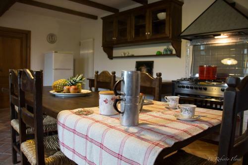 Coriana Apartments & Villas