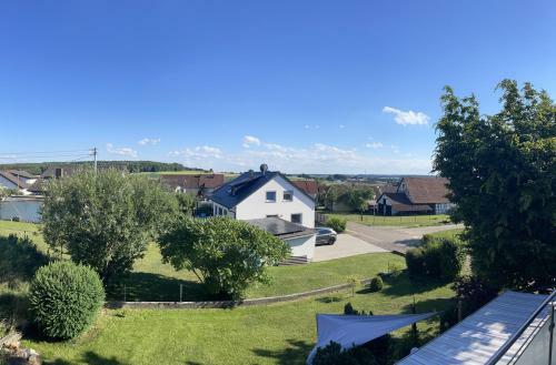 Apartamento Ferienwohnung In Lonsee-ettlenschie�