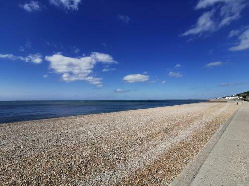 Apartamento Shore Thing - Just A Stones Throw From The Beach