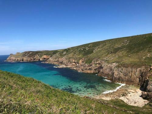 Hostal Entire Home In St Ives With Off Road Parking