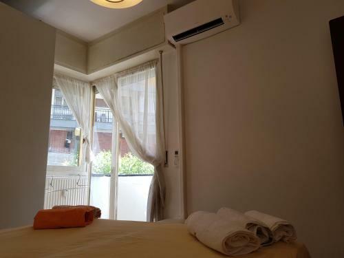 Apartamento Private Garage,air Cond, Quite, Near Train Station