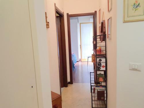 Apartamento Private Garage,air Cond, Quite, Near Train Station