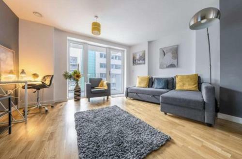 Apartamento 2 Bed 2 Bath. London-18 Mins. Heathrow In15 Mins