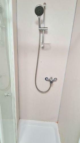 Attractive Double Room 5 In Inverness City Centre