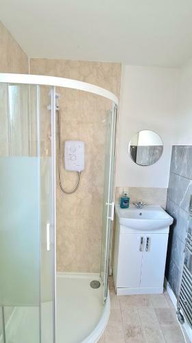 Attractive Double Room 5 In Inverness City Centre
