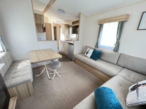 Mallard Corner, Cosy Cotswold Lakeview Lodge