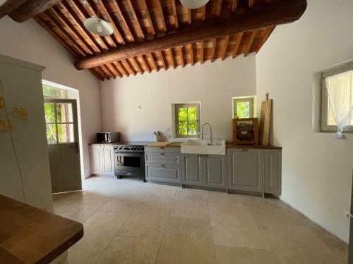 Villa ** Magnifique Mas Proven�al - Moulin de Picaud