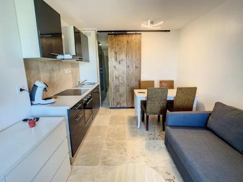 Rental 2 Rooms In Grimaud