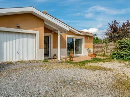Holiday Home Meyran