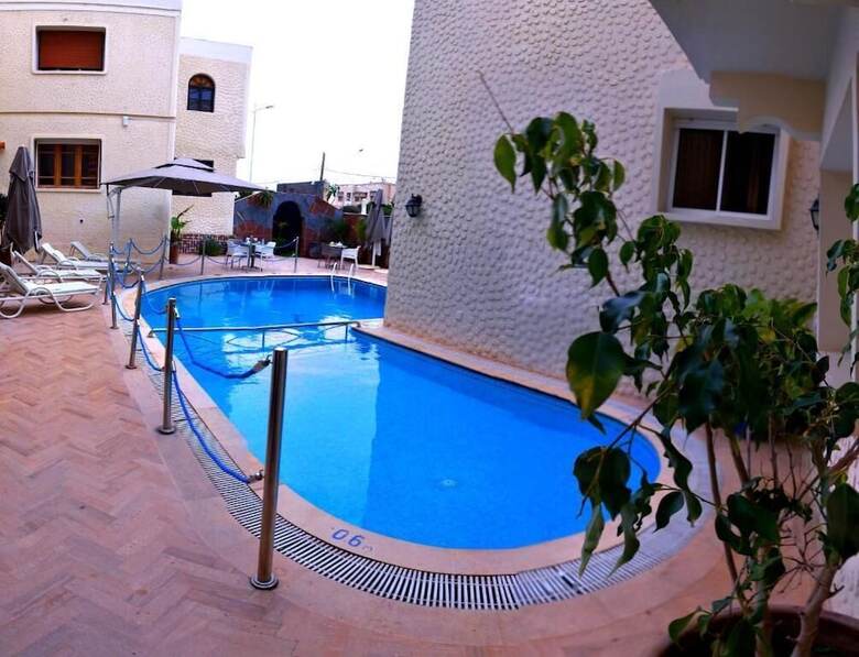 Hotel Al Jasira
