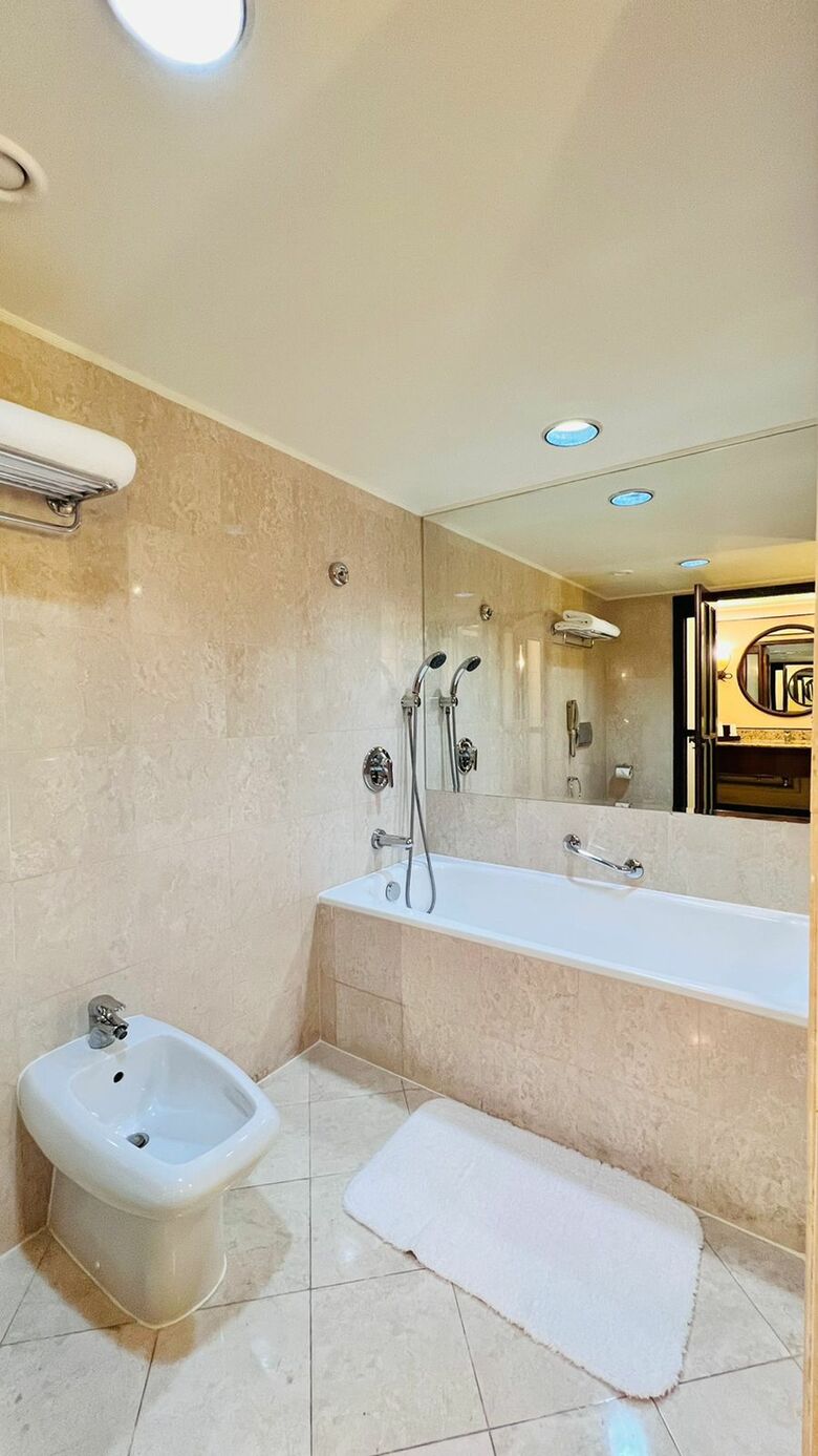 The Bristol Hotel Dubai