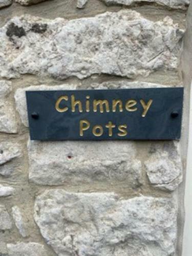 Chimney Pots - Log Burner/gas, Central Village, Walks, Pubs, Views