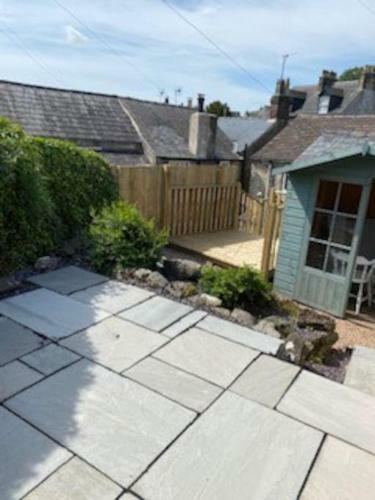 Chimney Pots - Log Burner/gas, Central Village, Walks, Pubs, Views