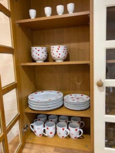 Chimney Pots - Log Burner/gas, Central Village, Walks, Pubs, Views