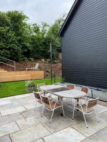 5 Bedroom Modern Home, Totnes - 10 Guests, 7 Day Minimum Booking