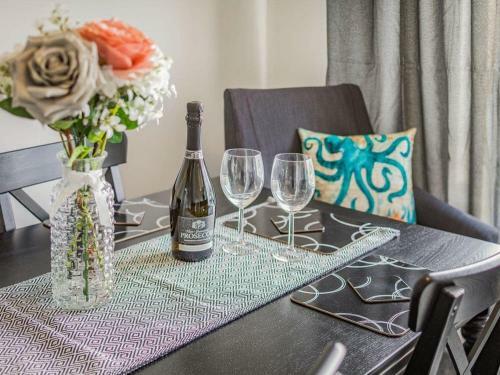Lovely Apartment 6 Single Beds