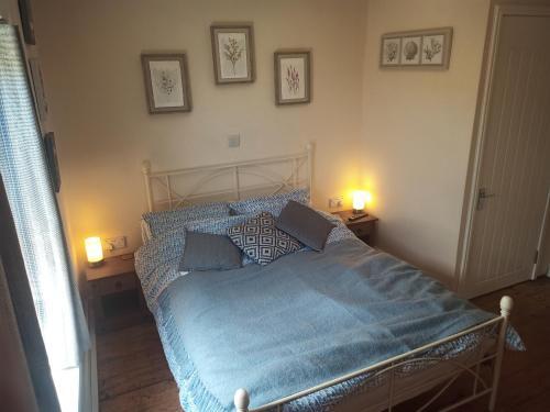 Character 2 Bedroom, 2 Bathroom Home With Garden.