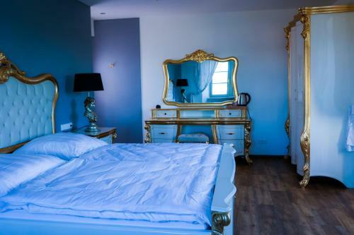 Hotel Schlo� Neuburg