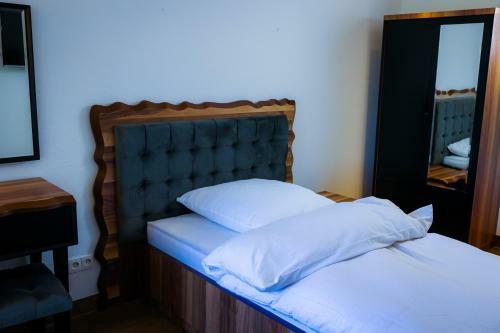 Hotel Schlo� Neuburg