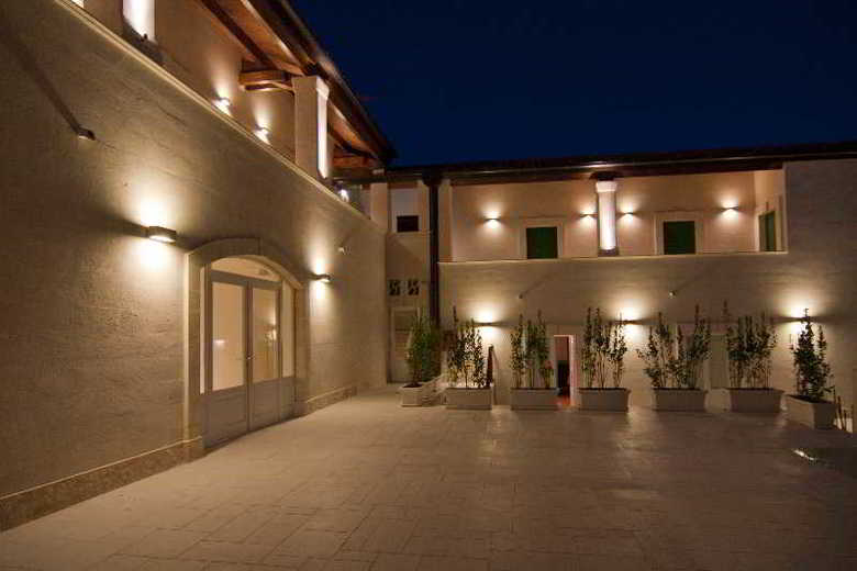 Hotel Cave Del Sole