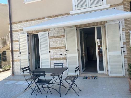Apartamento Bilocale Ben Accessoriato Via Moni I 33c