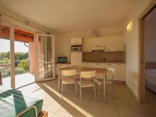 Semi-detached Bungalow With AC Just 3,5 Km From Sirmione