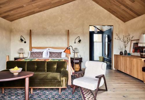 Hotel Wildflower Farms