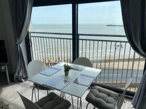 Penthouse Apartment With Seaviews