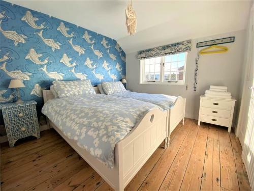 Moonstone Cottage, Moments From The Beach