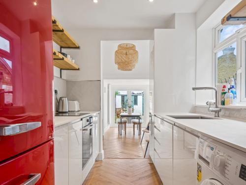 Pass The Keys 3 Bed Scandi Heaven Minutes From The Beach