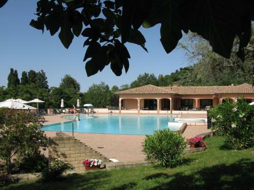 Oasimaremma Village