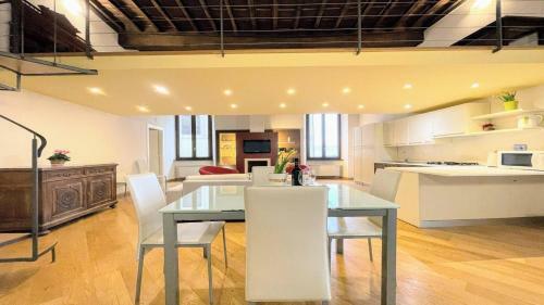 Apartamento Duomo Apt With Spectacular Terrace - Sleeps 6
