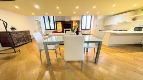 Apartamento Duomo Apt With Spectacular Terrace - Sleeps 6