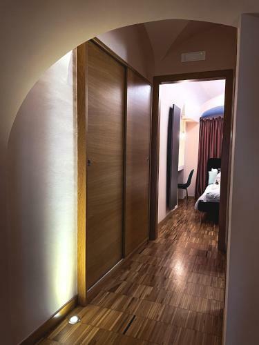 Rose Apartment