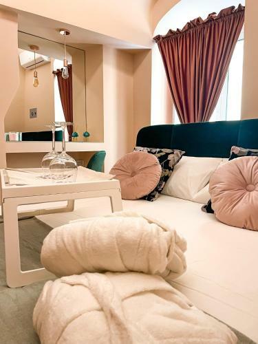 Rose Apartment