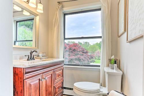 Gorgeous Montgomery Home With Seasonal Pool!