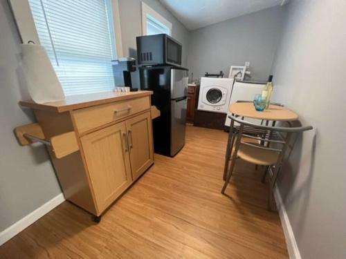 Charming 1 Bedroom Home Conveniently Located