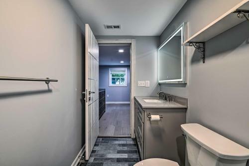 Charming Saratoga Springs Cottage With Patio!